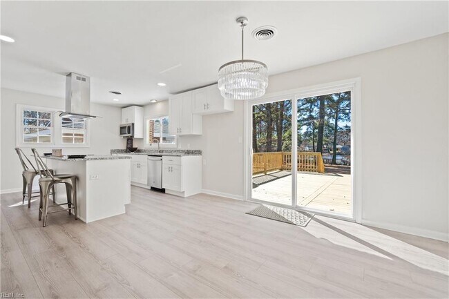 Foto del edificio - 5801 Lathan Rd