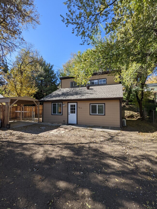 Back House "Unit A" - 120 S Virginia St