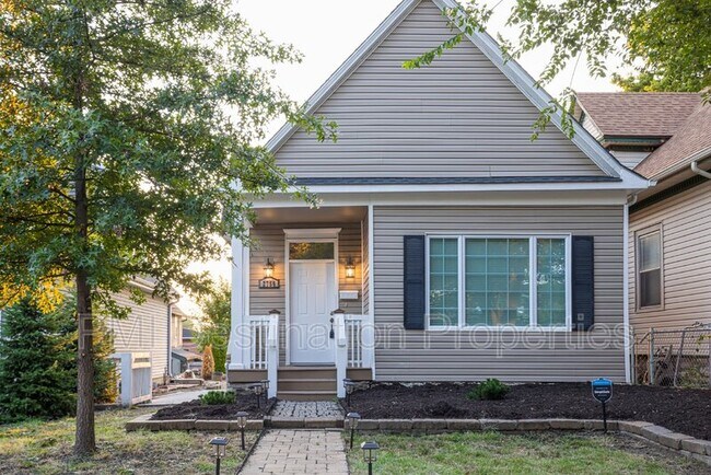 Foto del edificio - 2756 Holmes St