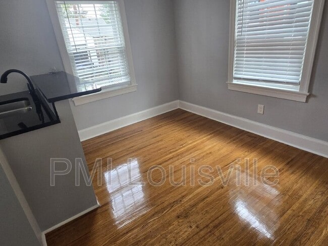 Foto del edificio - 2929 Bon Air Ave