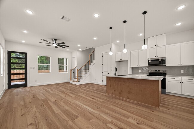 Foto del edificio - 4806 Carmen St