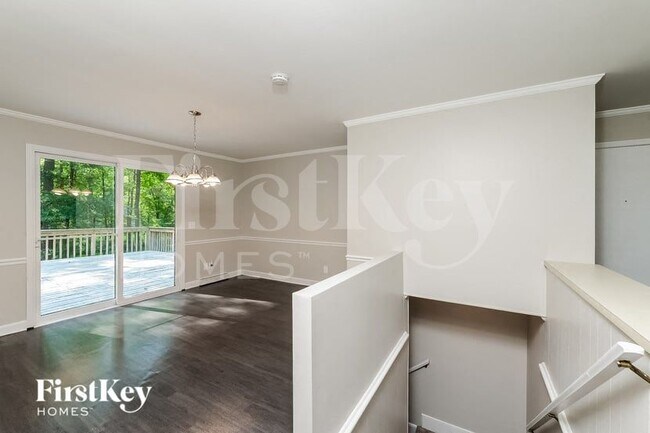 Foto del edificio - 4609 Oakcliffe Rd