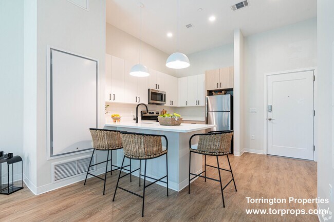 Building Photo - 289 Walk Hill St