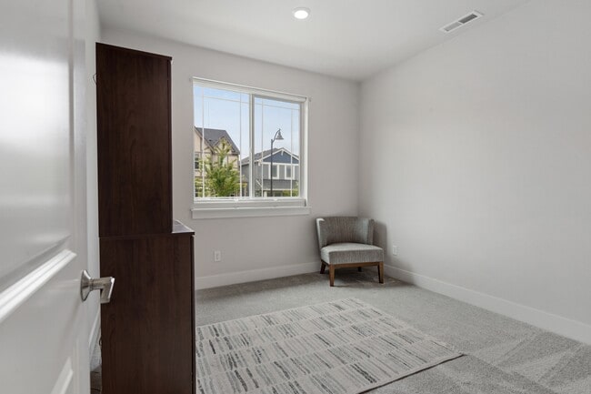 Foto del edificio - 14999 NW Evelyn St