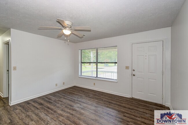 Building Photo - 224 Patton Dr