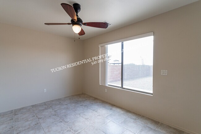 Foto del edificio - 4123 E Cameo Point Dr