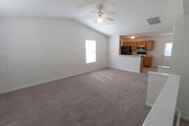 Foto del edificio - 3322 E St Charles Rd