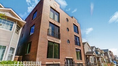 Building Photo - 1707 S Ruble St