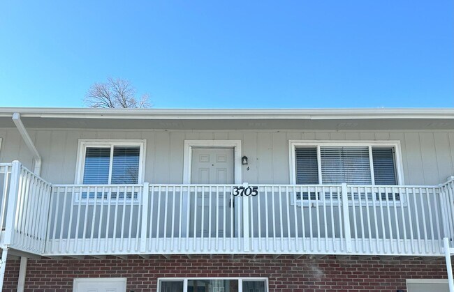 Foto del edificio - 3705 Quail St