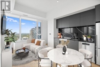 Building Photo - 101 Roehampton Ave