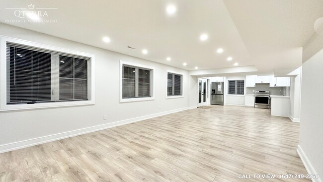 Building Photo - 2-218 Gar Lehman Av
