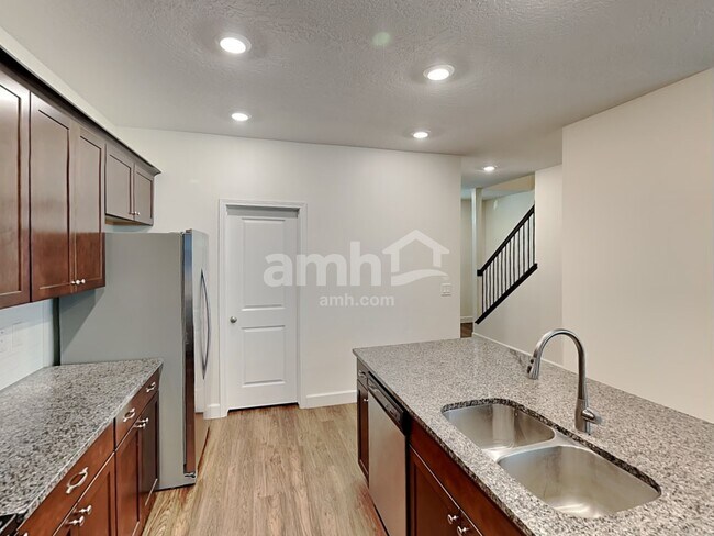 Foto del edificio - 2422 E Tumbleweed Rd