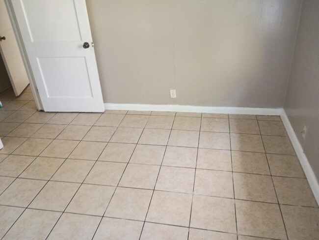 Foto del edificio - 2702 Houston Ave