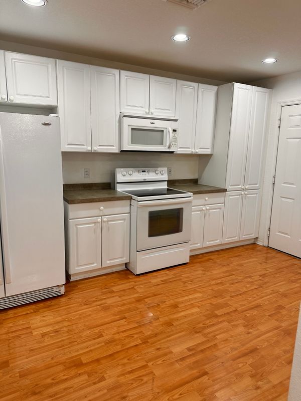Foto del edificio - 1825 E Royal Tern Ln