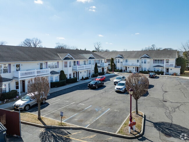 Foto del edificio - Fairfield Knolls at West Babylon