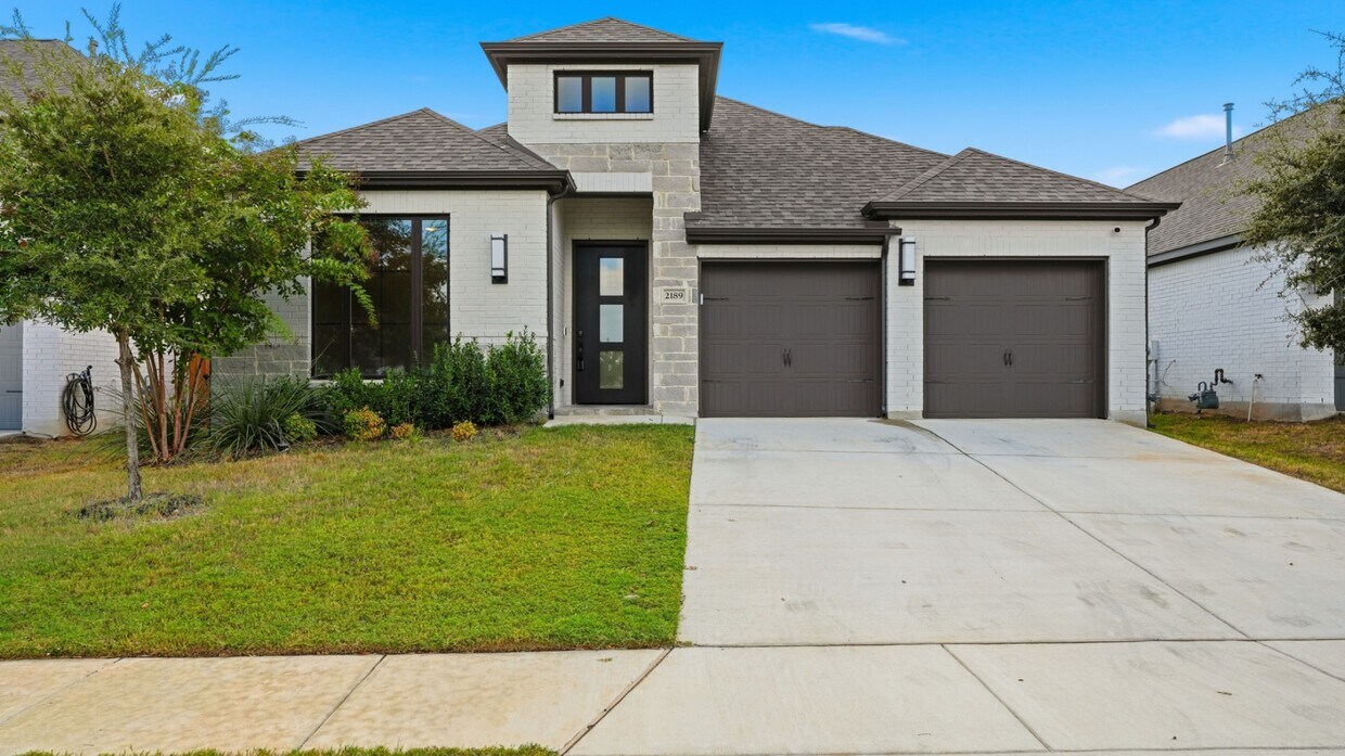 Foto principal - 2189 Prado Dr