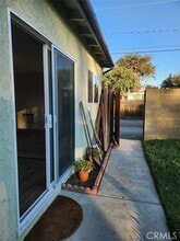 Building Photo - 412 Delphine Pl