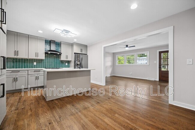 Photo - 3120 Parkway Ave House