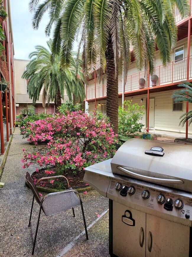 Foto del edificio - 2500 Houma Blvd