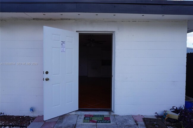 Foto del edificio - 1106 NW 11th Ct