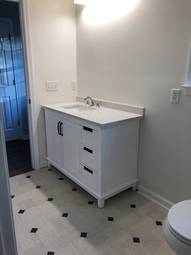 Foto del edificio - 993 High Bluff Cir