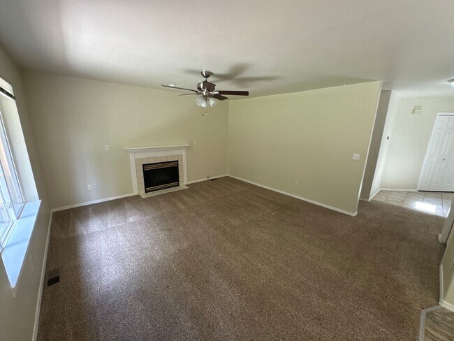Foto del edificio - Available Now – Spacious 3 Bedroom, 2.5 Bath Home in a Prime Corvallis Location