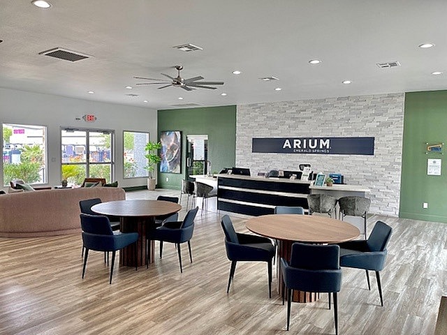 Building Photo - Arium Emerald Springs