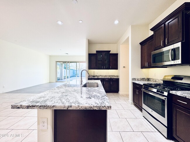 Foto del edificio - 3039 E Mahogany Pl