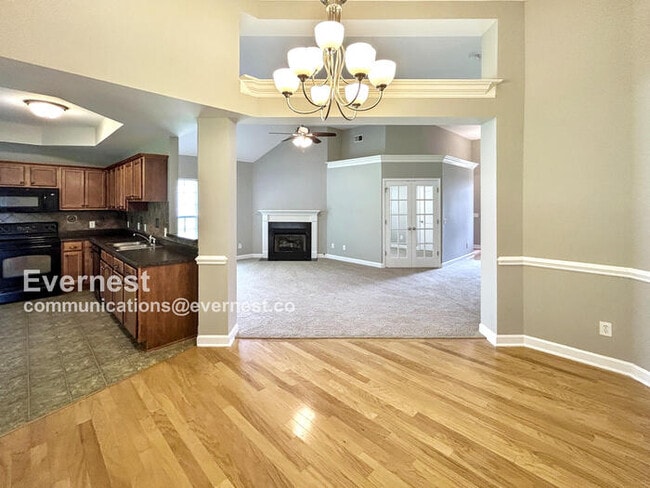 Building Photo - 3734 Montgomery Way