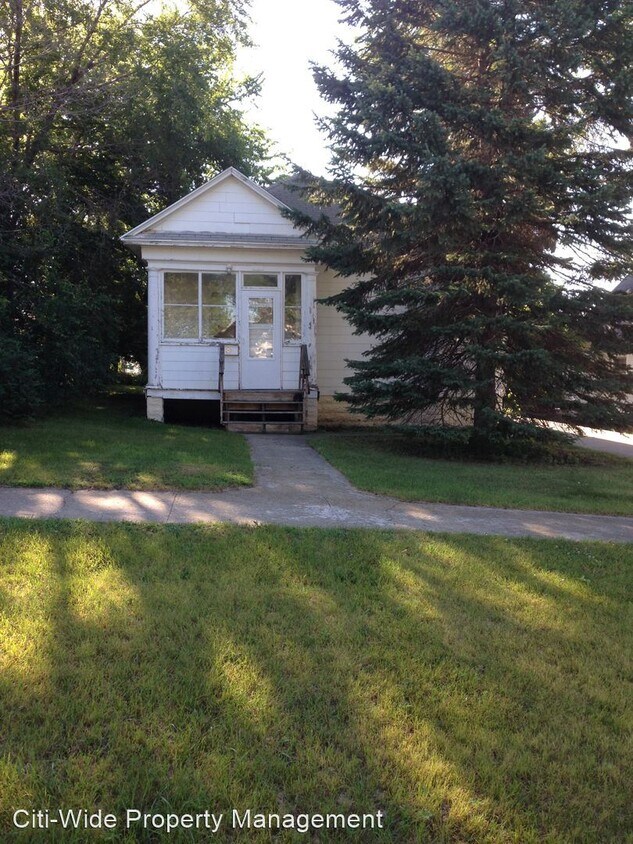 Primary Photo - 3 br, 1 bath House - 308 4th St SE