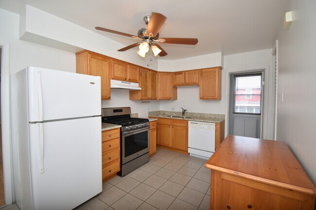 Foto del edificio - 2302 Johnsburg Rd