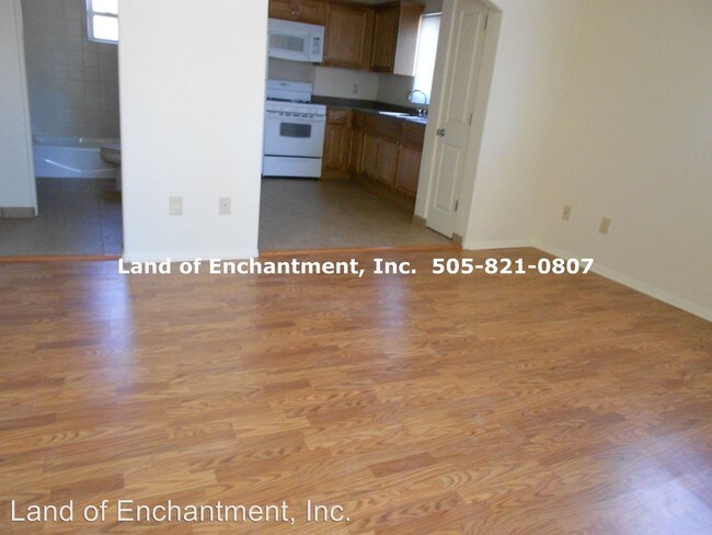 Building Photo - 2 br, 1 bath Apartment - 5309 10th Ct. NW #A
