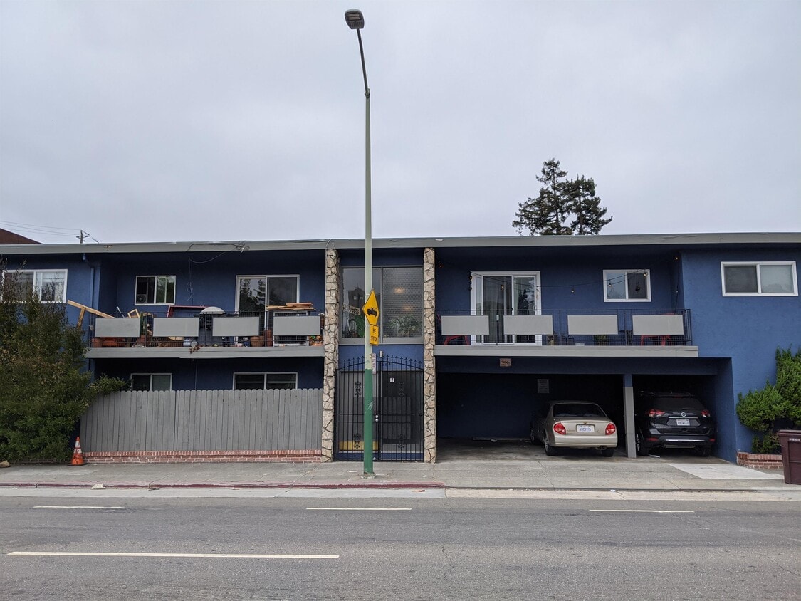 Primary Photo - 1285 MacArthur Blvd