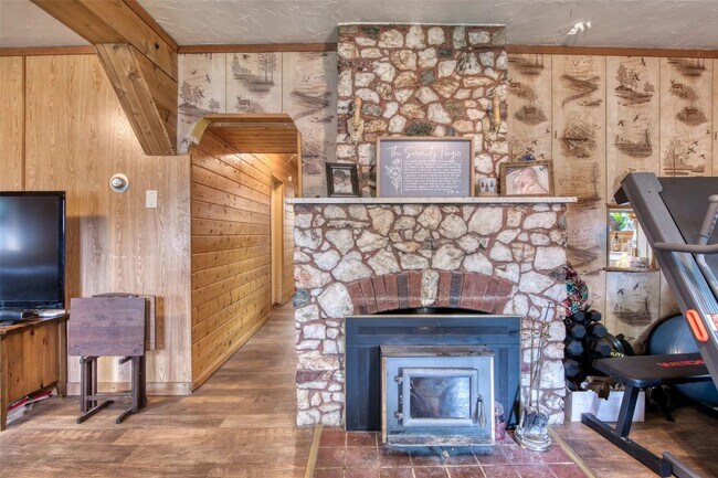 Foto del edificio - Cozy Downtown Cabin