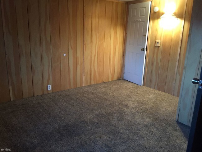 Building Photo - 6 Danube St