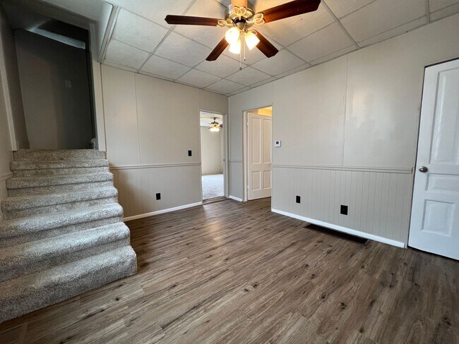 Building Photo - 3 Bedroom Home For Rent Now!