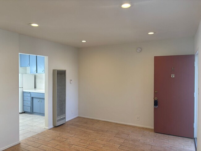 Foto del edificio - 220 W Spazier Ave