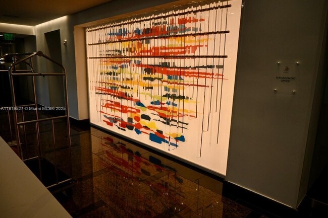 Foto del edificio - 1581 Brickell Ave