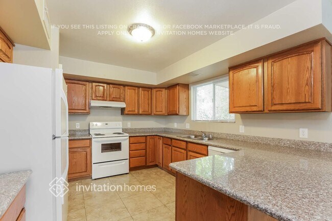 Building Photo - 4461 W Yorkshire Dr