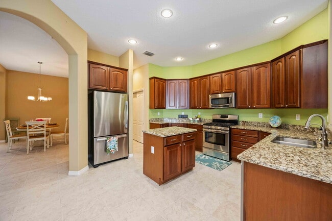 Foto del edificio - 1241 Creek Nine Dr