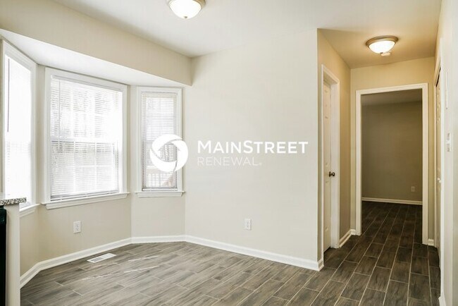 Building Photo - 3 Bedroom Pet-Friendly Home in Clayton, NC with Main Street Renewal