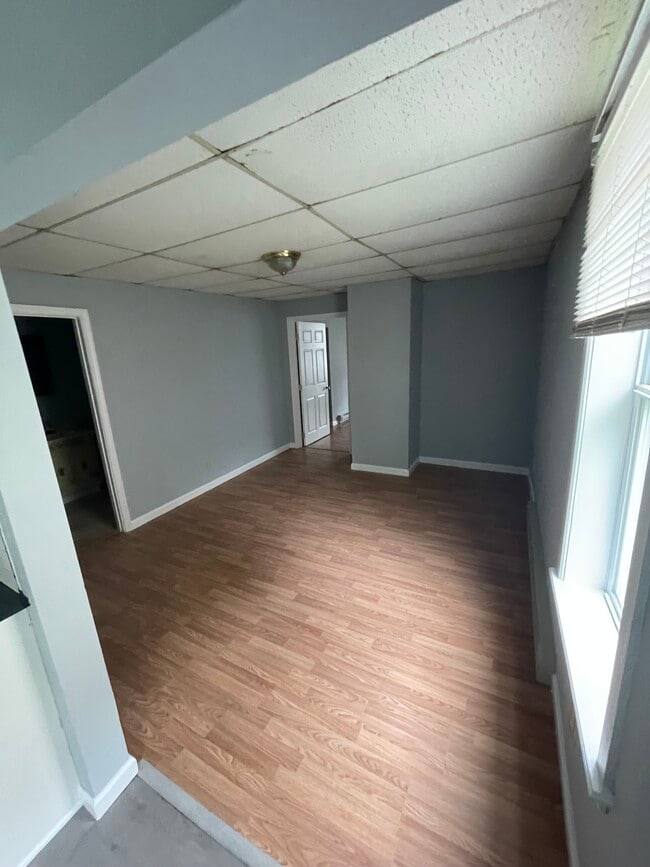 Building Photo - 203 Henry St