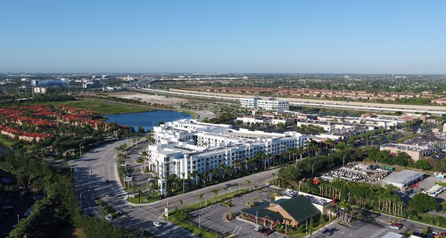 Windsor at Pembroke Gardens Apartments - Pembroke Pines, FL