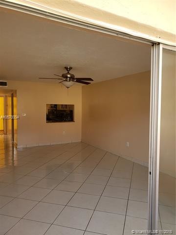 Building Photo - 1555 W 44th Pl