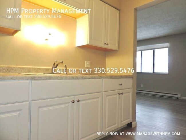 Foto del edificio - 1015 Howe Ave