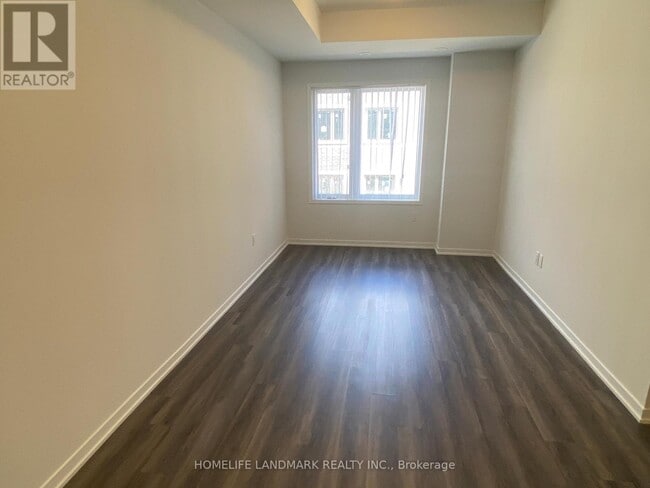 Building Photo - 131 Honeycrisp Cres