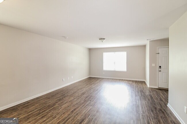 Foto del edificio - 5195 Tew Ln SW