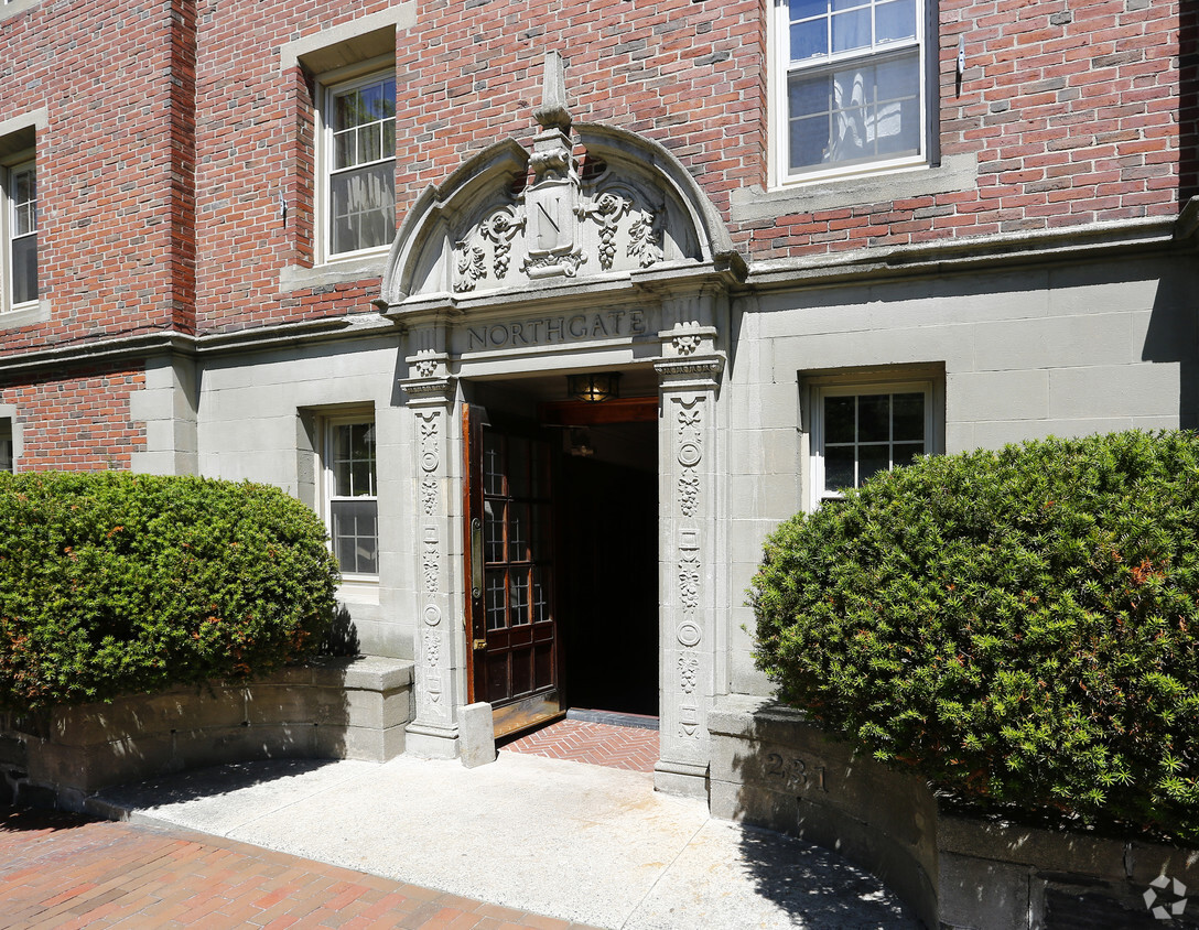 Front Entrance - Northgate Apartments