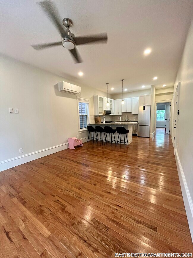 32 Trenton St Unit 1, Boston, MA 02128 Room for Rent in Boston, MA