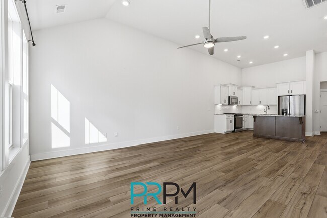 Foto del edificio - 6 Thornfield Dr